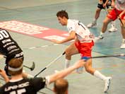 Bully-Punkt ø 30cm mehrfach verwendbar FOIL2sport Floorball Unihockey Anwendungsbeispiel Bodenaufkleber fertig montiert.