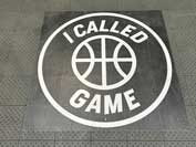 100x100cm outdoor Sport-Bodenaufkleber  FOIL2sport FIBA 3x3 Basketball Anwendungsbeispiel Bodenaufkleber fertig montiert.