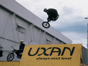 100x100cm outdoor Sport-Bodenaufkleber  FOIL2sport BMX Contest